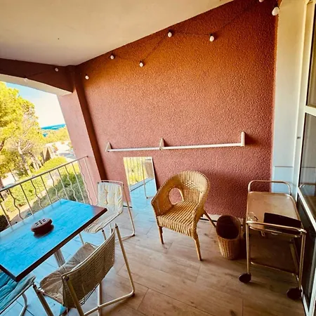 Сasa de vacaciones Cap Esterel Magnifique F2 42m2 Vue Sur La Et La Piscine Réf K1 203 *